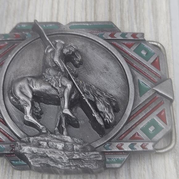 VINTAGE SISKIYOU (End Of Trail)‎ BUCKLE Lone Warrior Native American 1988 - Picture 9 of 10